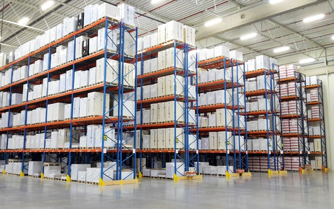 regały wysokiego składowania