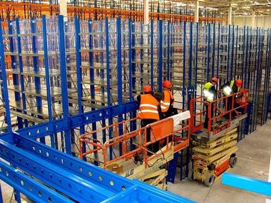 serwis regałów magazynowych naprawa przeglądy wysokiego składowania